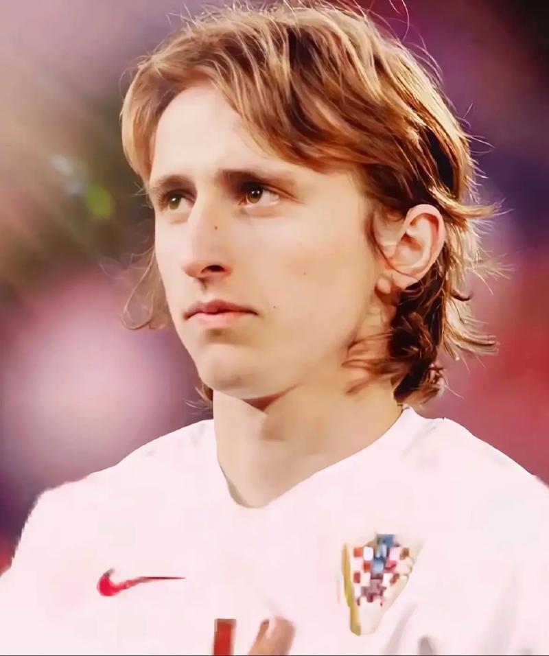 暖心！独行侠队今天为欧文的女儿阿祖莉·欧文送上生日祝福