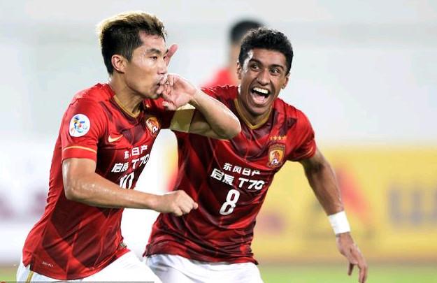 麦克阿瑟vs狮吼首发：池东沅PK维迪奇，奥谢、霍尔先发（麦克阿瑟对阵狮吼首发公布：池东沅迎战维迪奇，奥谢与霍尔先发）